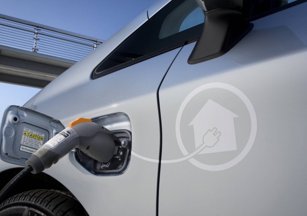 Größere Reichweite für Toyota Prius Plug-In