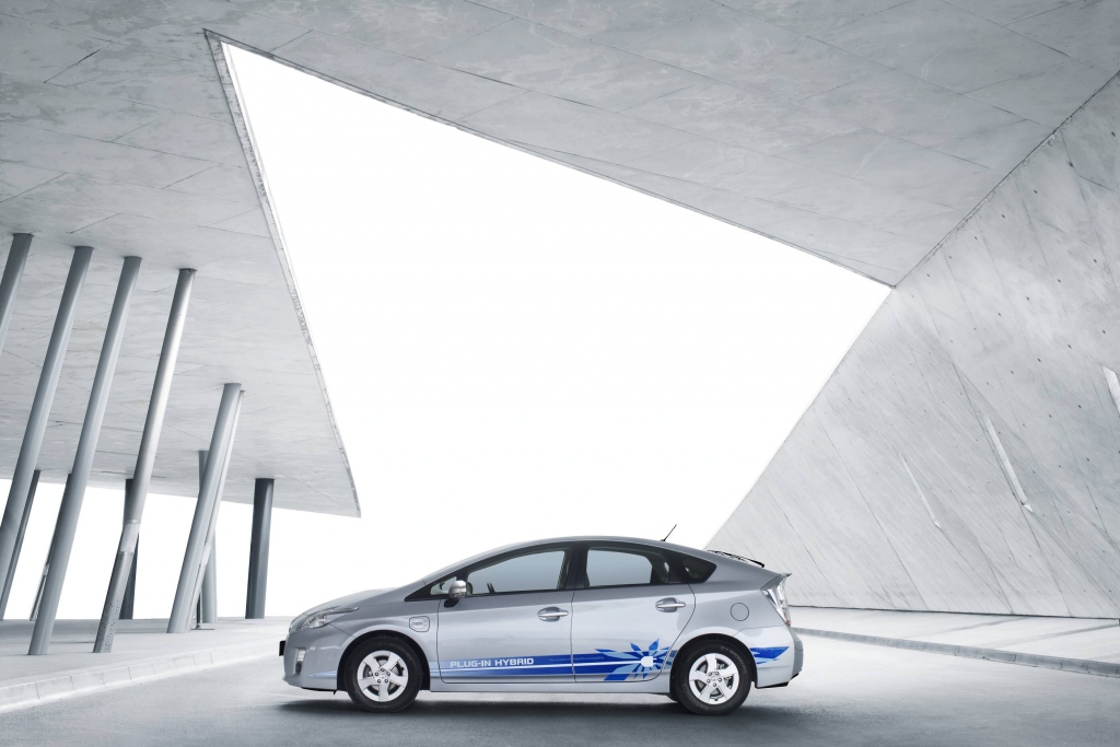 Größere Reichweite für Toyota Prius Plug-In