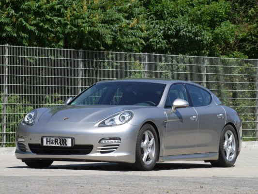 H&R Porsche Panamera 4 V6 Allrad: Sportwagen Dynamik in der Oberklassen-Limousine