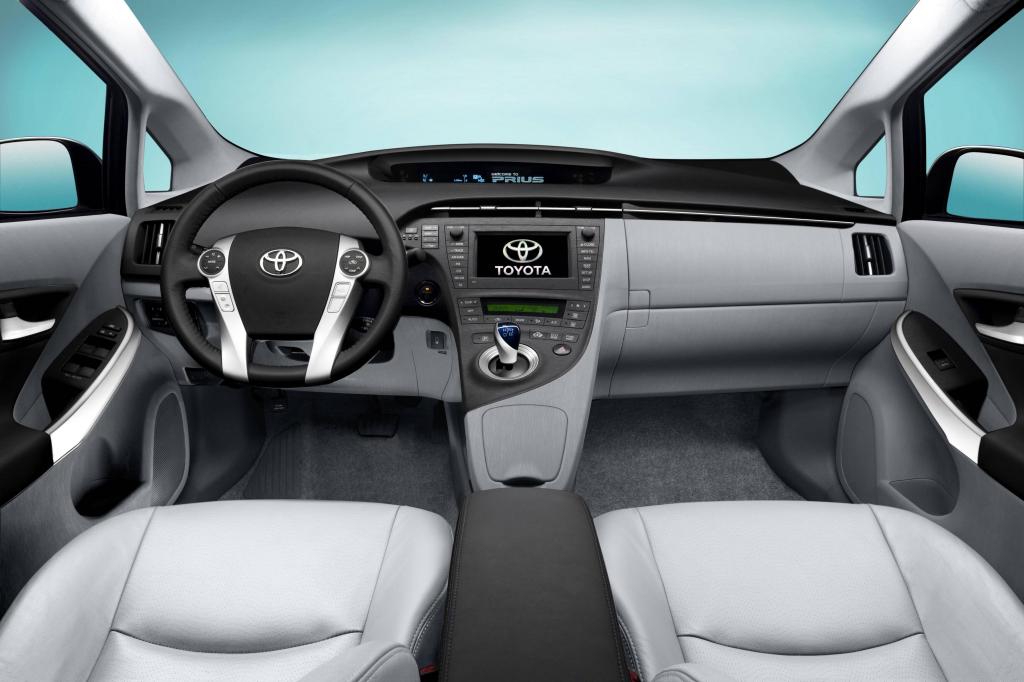 Head-up-Display beim Toyota Prius bringt mehr Sicherheit