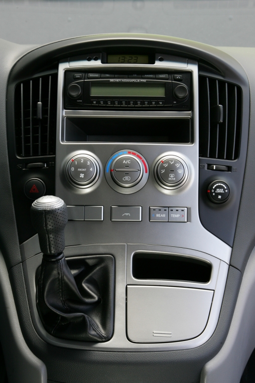 Hyundai bringt neues Einstiegsmodell des H1 Travel