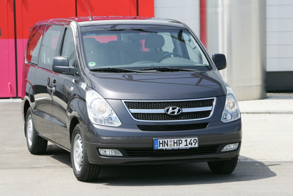 Hyundai bringt neues Einstiegsmodell des H1 Travel