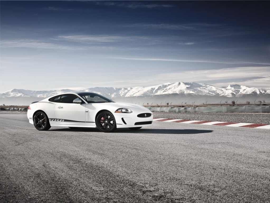 Jaguar bringt Extras für XKR