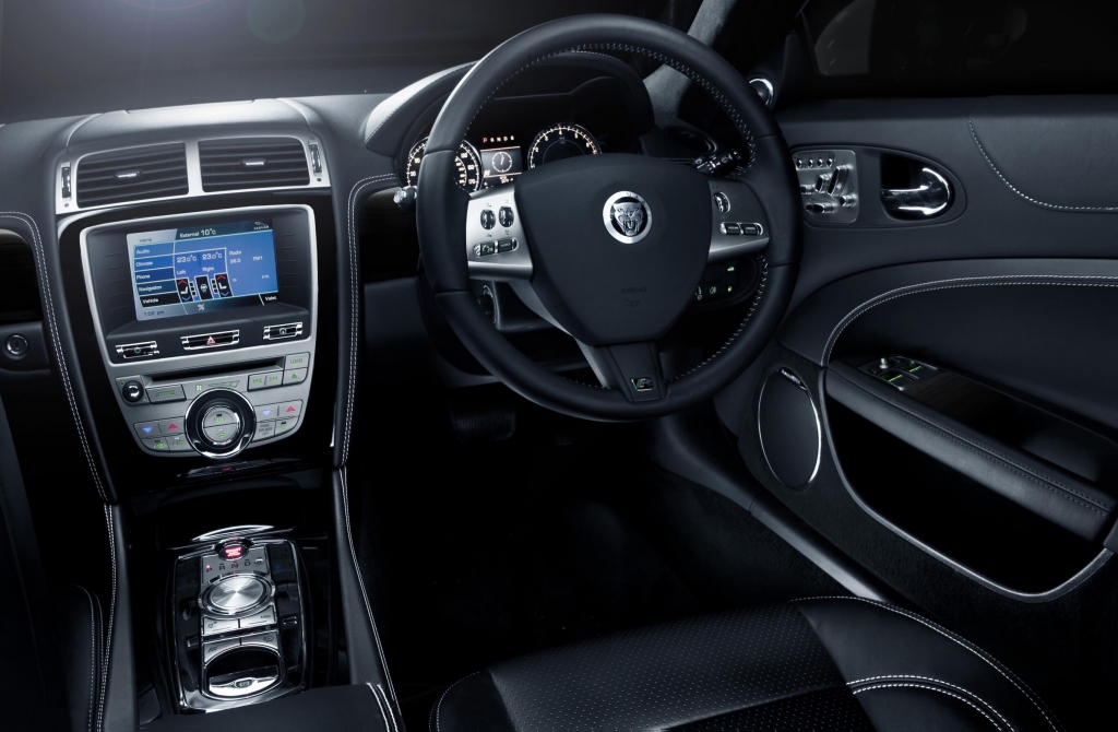 Jaguar bringt Extras für XKR