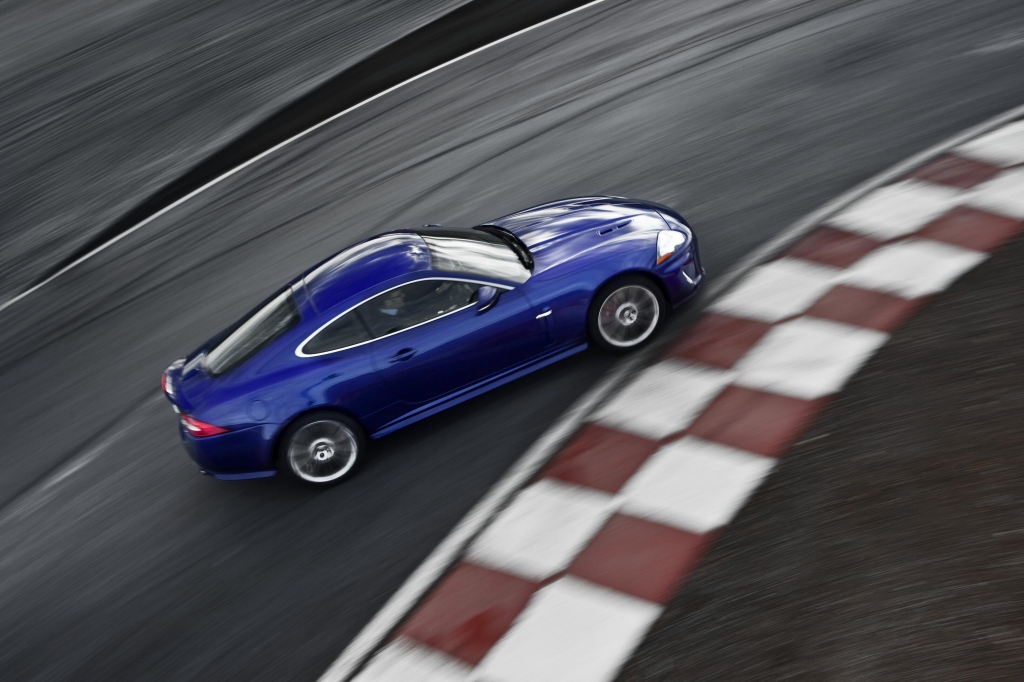 Jaguar bringt Extras für XKR
