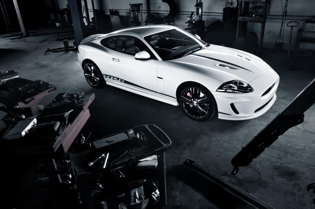 Jaguar bringt Extras für XKR