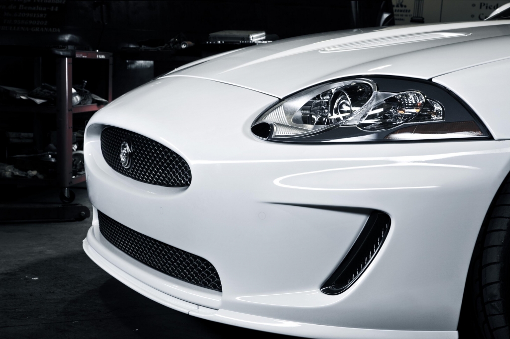 Jaguar bringt Extras für XKR