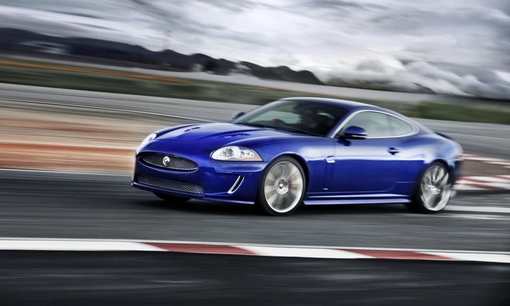 Jaguar bringt Extras für XKR