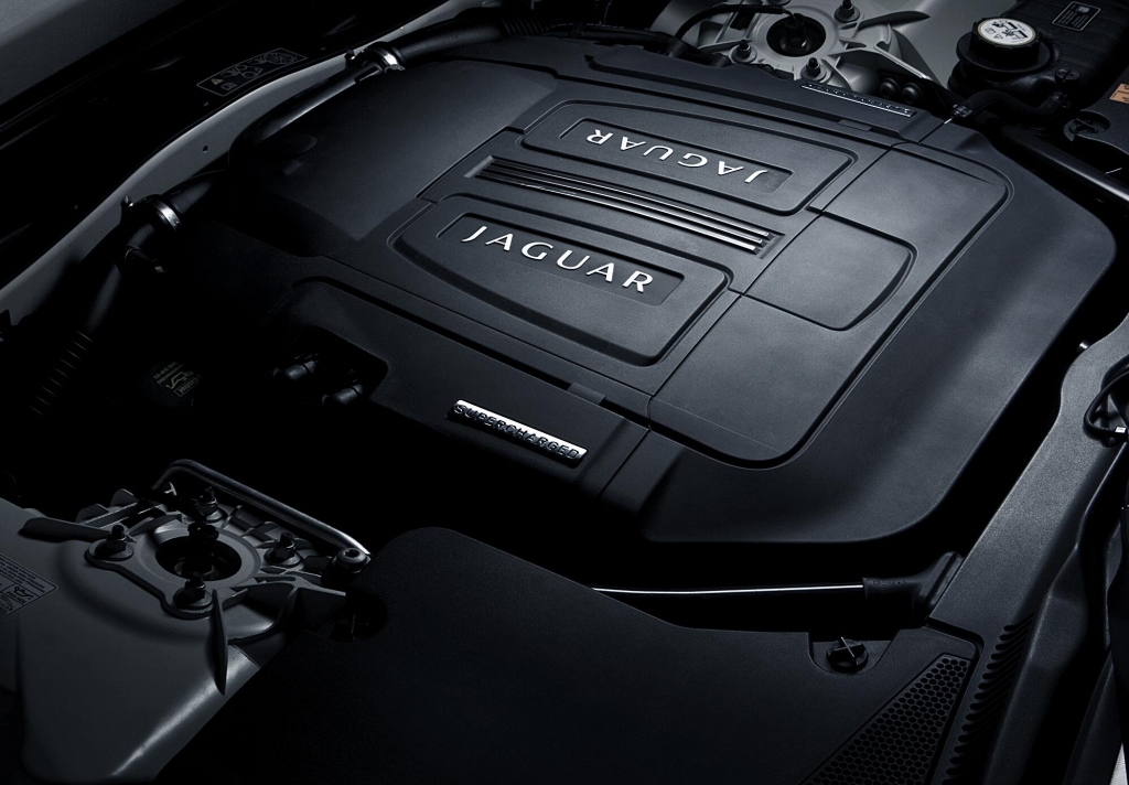 Jaguar bringt Extras für XKR