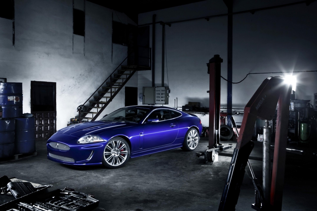 Jaguar bringt Extras für XKR