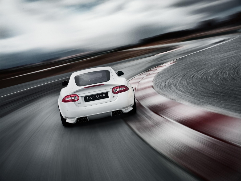 Jaguar bringt Extras für XKR