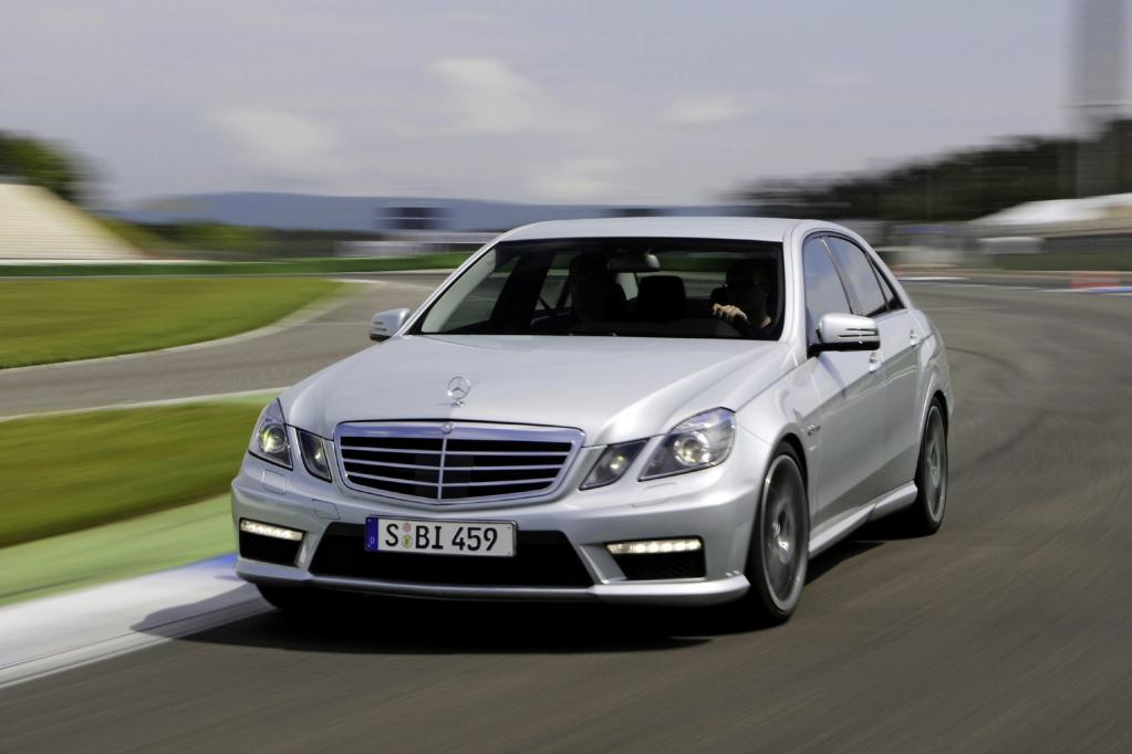 Lack und Leder für den E 63 AMG 
