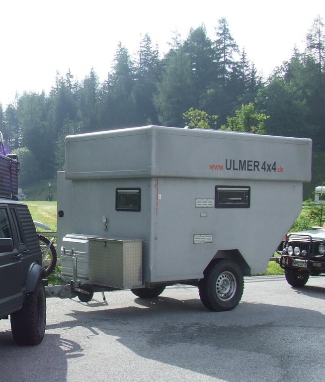 Living in a box: Camping mit Offroadanhänger
