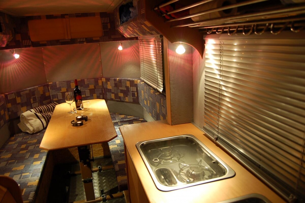 Living in a box: Camping mit Offroadanhänger