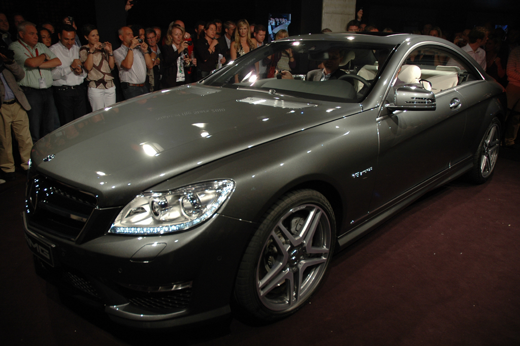 Mercedes CL 63 AMG: Bei der Erstpräsentation am Formel-1-Vorabend.
