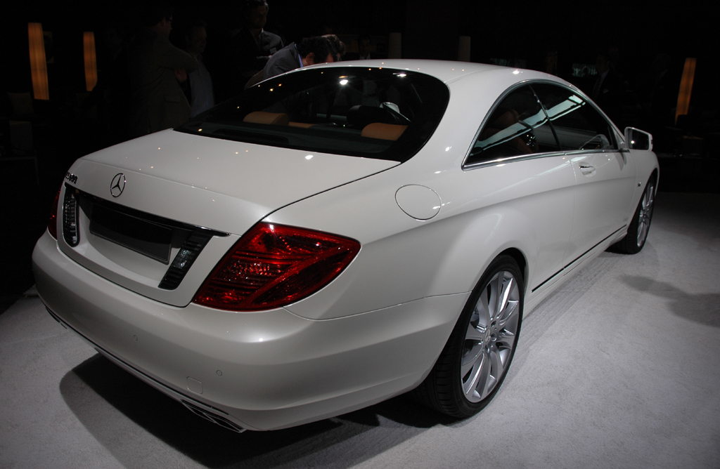 Mercedes CL: Heck-/Seitenansicht.