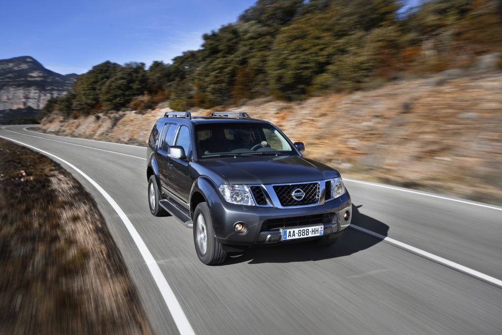 Nissan rüstet Navara und Pathfinder mit neuem V6-Diesel aus