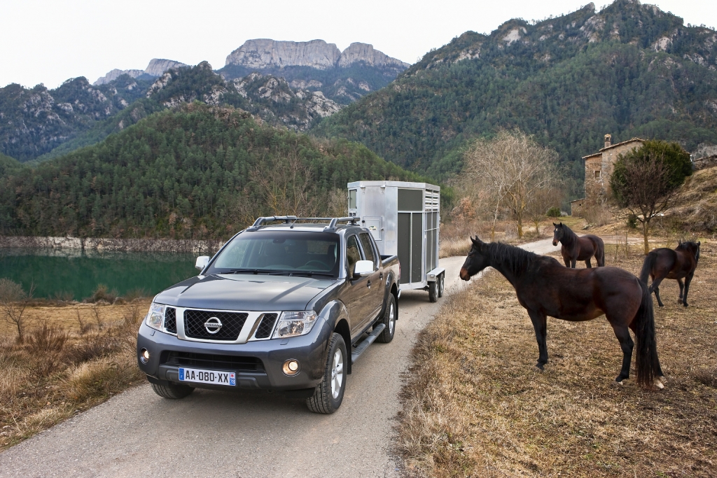 Nissan rüstet Navara und Pathfinder mit neuem V6-Diesel aus