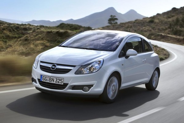 Opel Corsa: Handbremse muss kontrolliert werden 