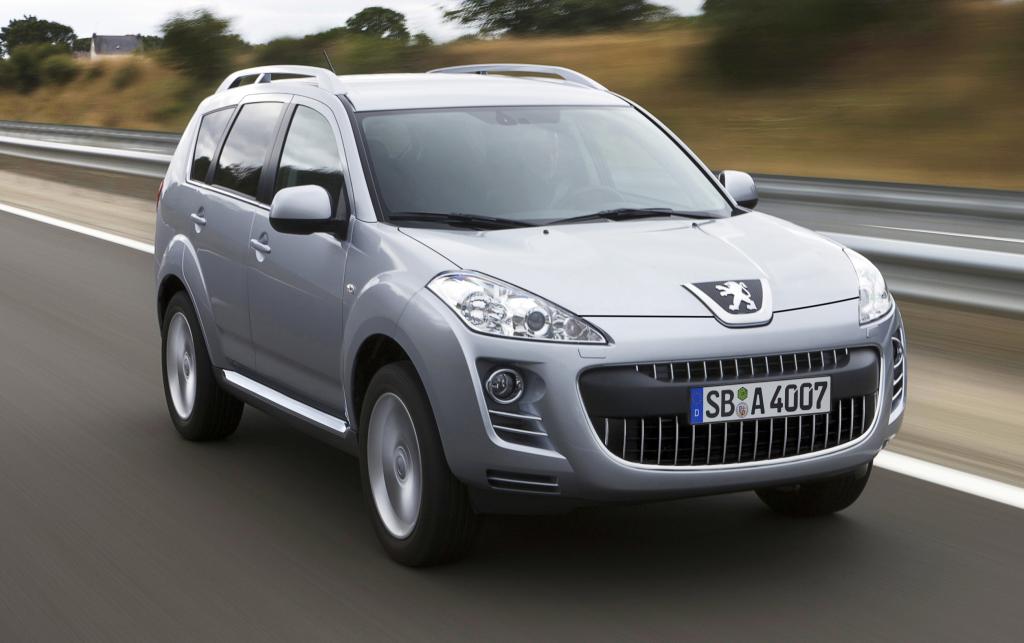 Peugeot 4007.