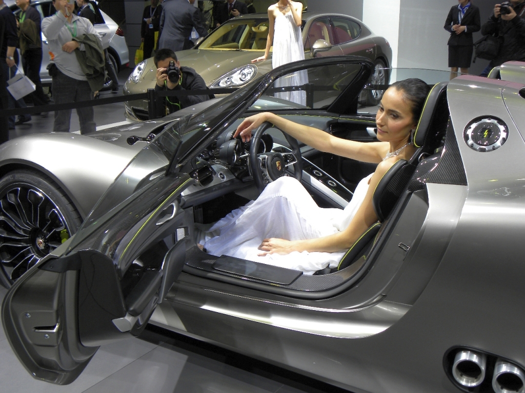 Porsche-Aufsichtsrat beschließt Produktion des 918 Spyder