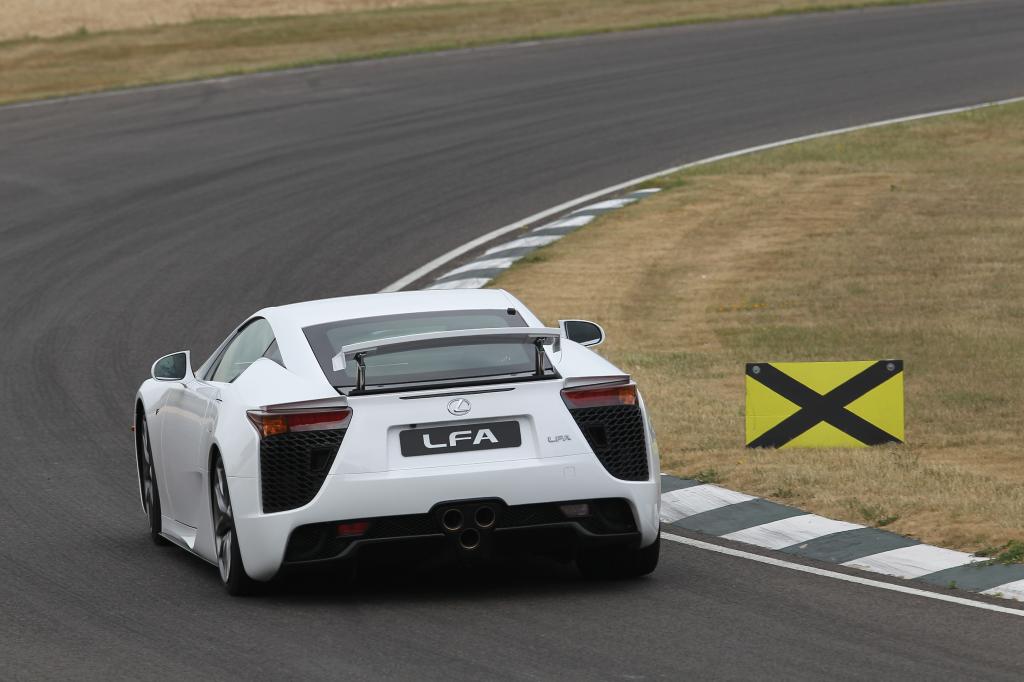 Pressepräsentation Lexus LFA: Der Lexus-Renner