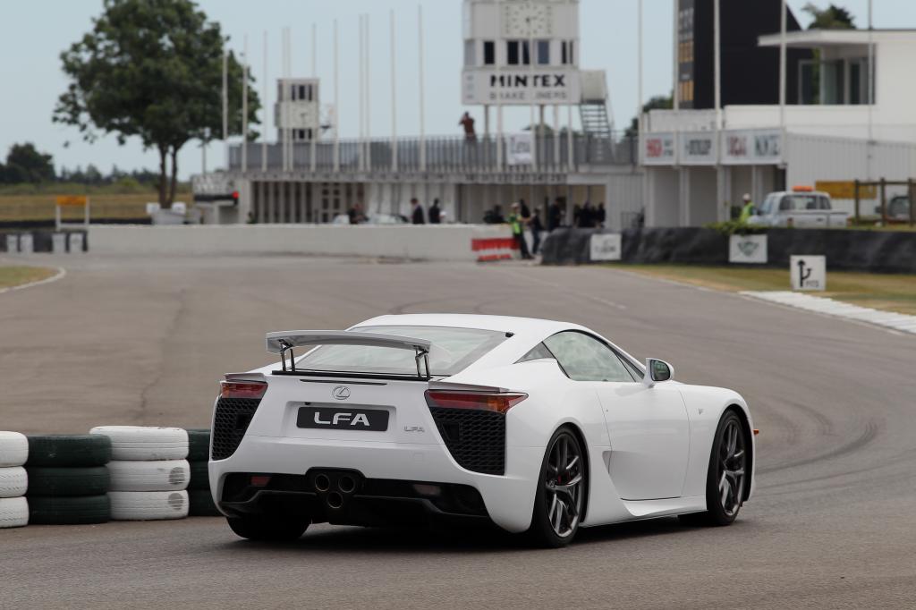 Pressepräsentation Lexus LFA: Der Lexus-Renner