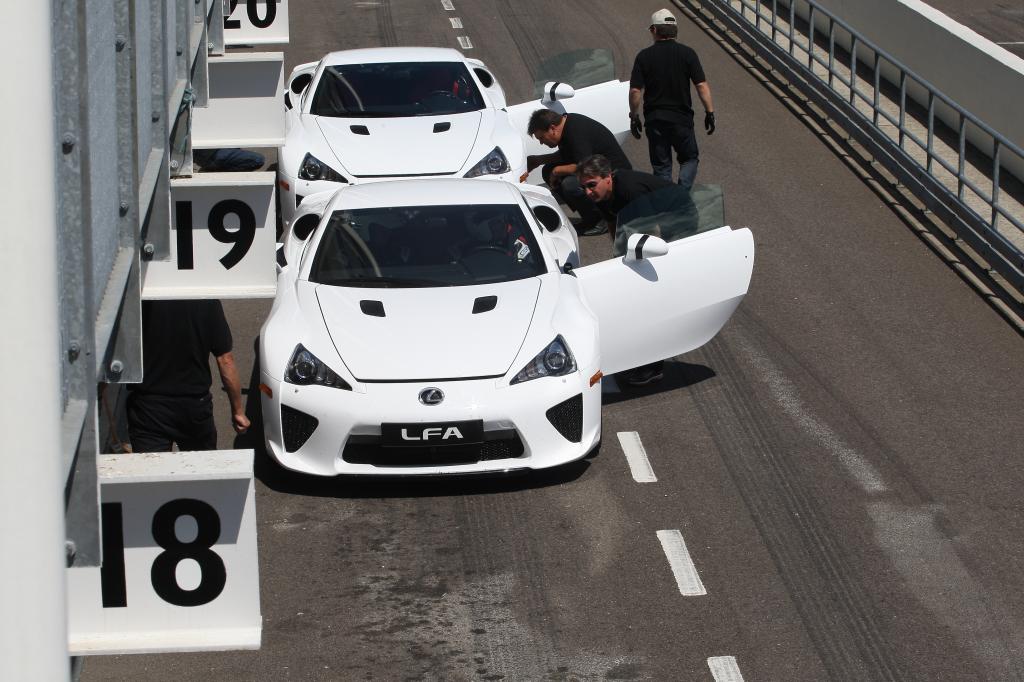 Pressepräsentation Lexus LFA: Der Lexus-Renner