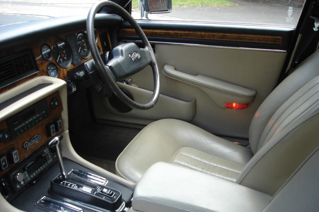 Privatwagen der Queen unterm Hammer 