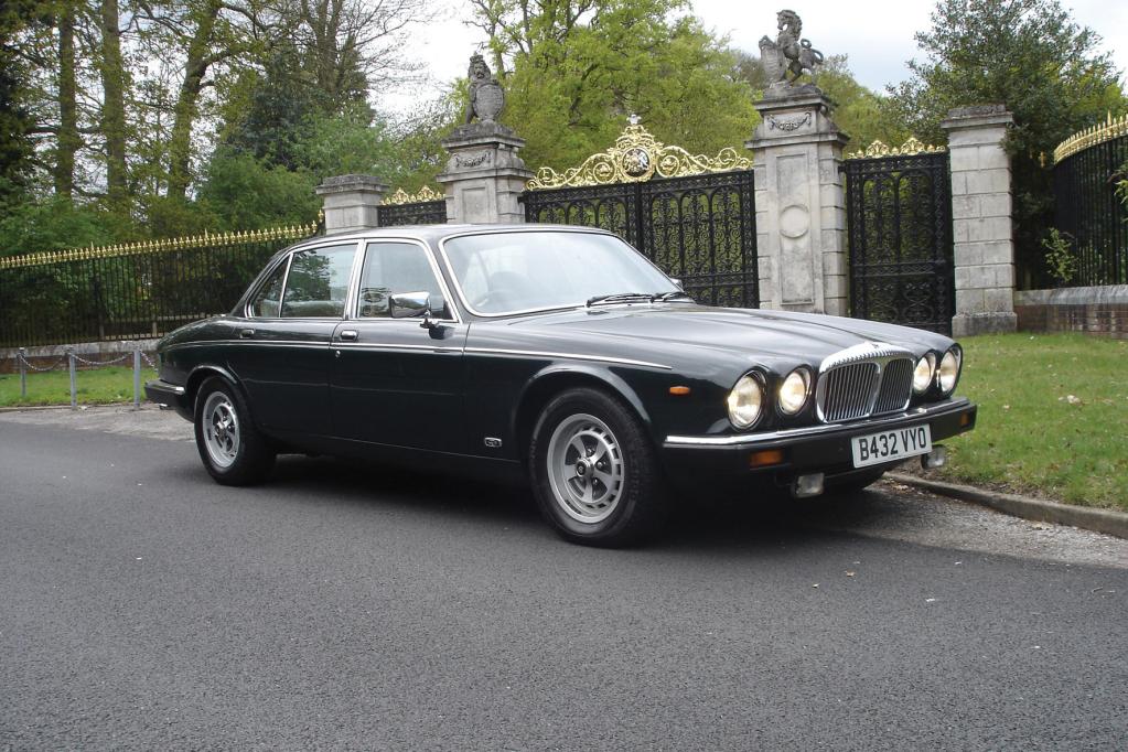 Privatwagen der Queen unterm Hammer 