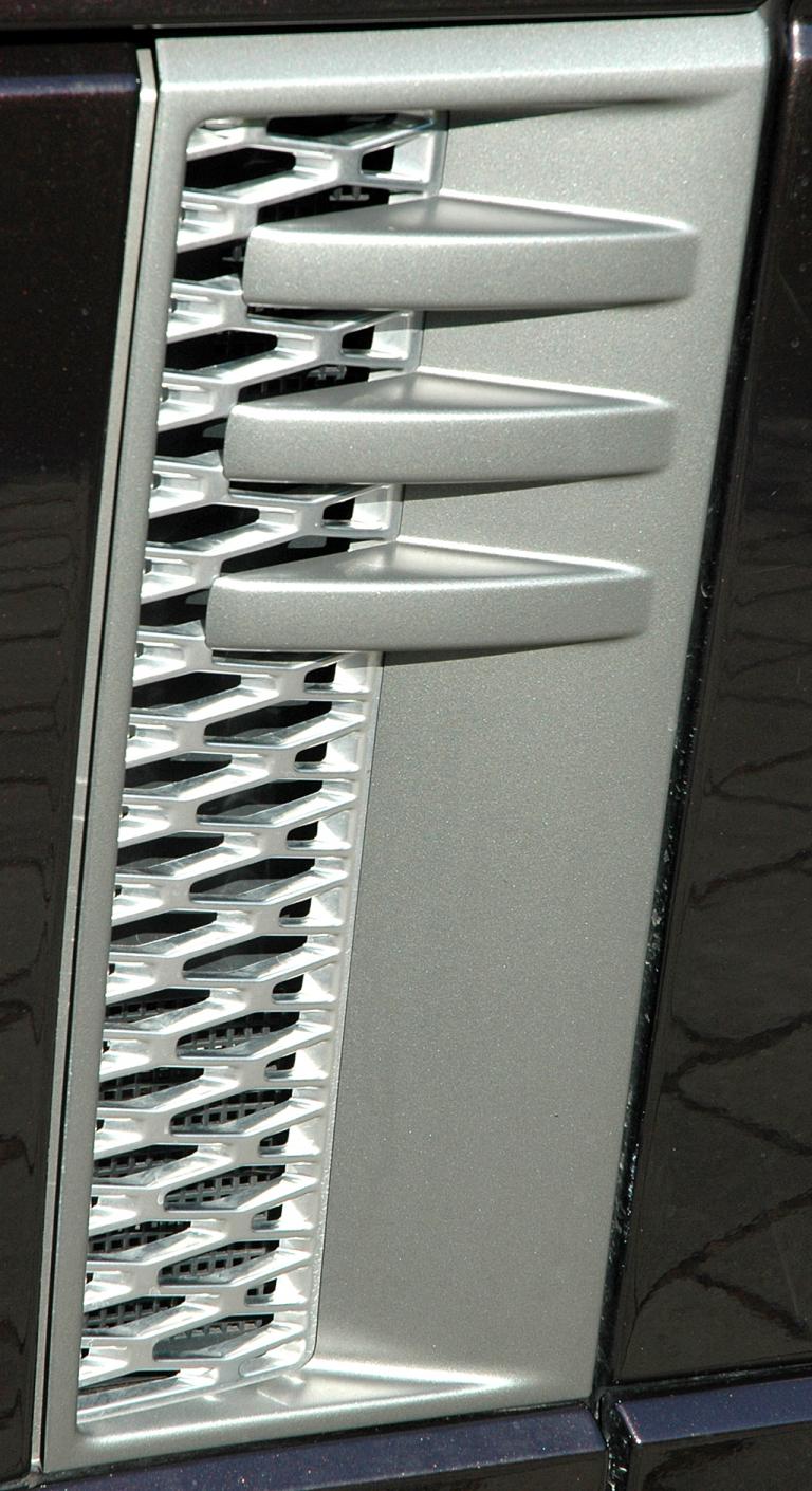 Range Rover Supercharged: Blick auf ein Detail an der Außenhaut. 