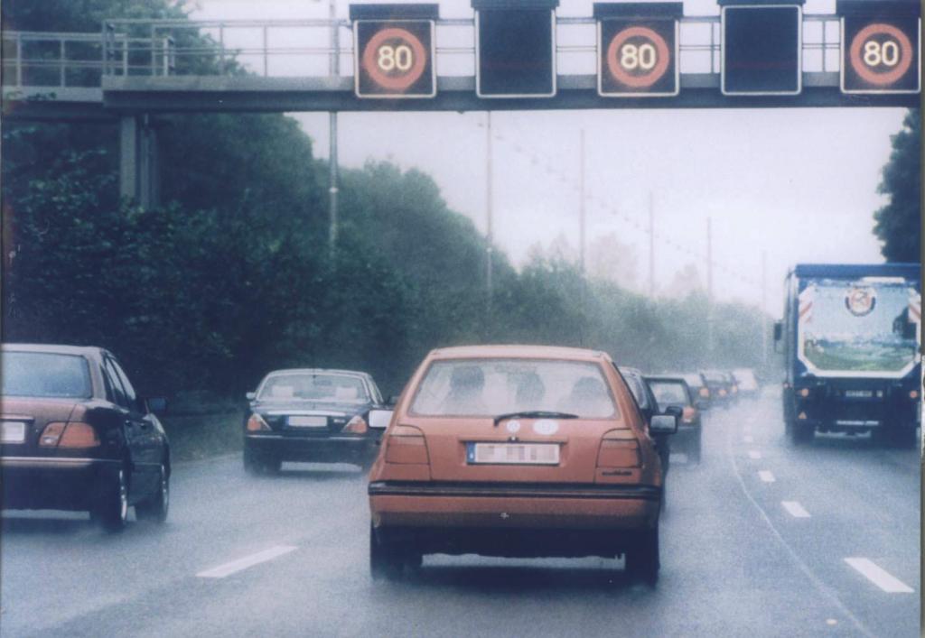 Ratgeber: Vorsichtig fahren bei Sommergewitter  