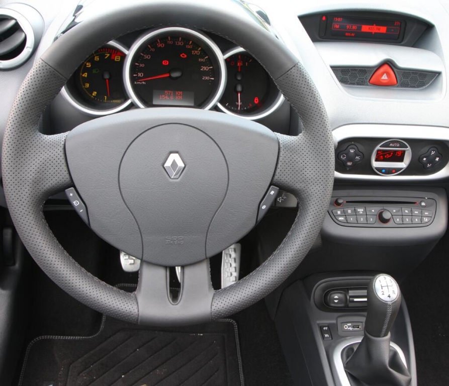 Renault Wind: Blick ins Cockpit.