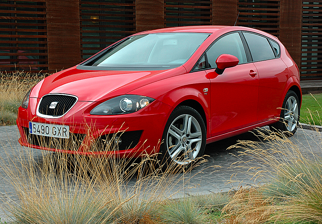 Seat aktuell: Im León setzen die Spanier den neuen Vierzylinder-Turbobenziner ein. 