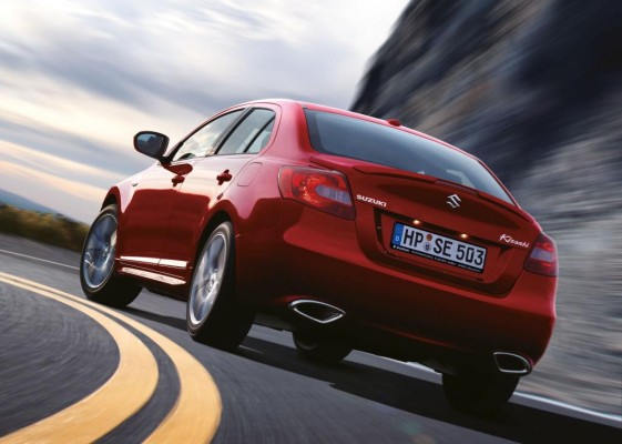 Suzuki gibt Preise des Kizashi bekannt