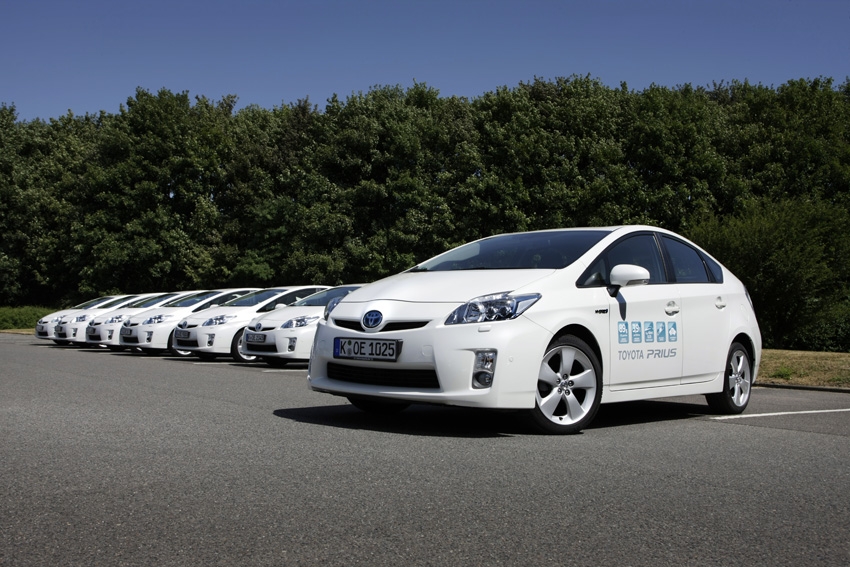 Toyota Prius Hybrid-Shuttle.