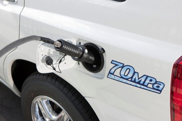 Toyotas Brennstoffzellen-Auto soll 50 000 Euro kosten 