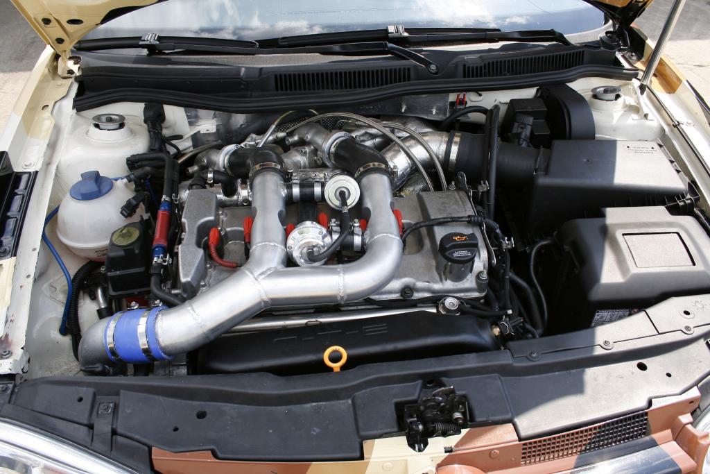 Volkswagen Golf IV R32 von MTE.