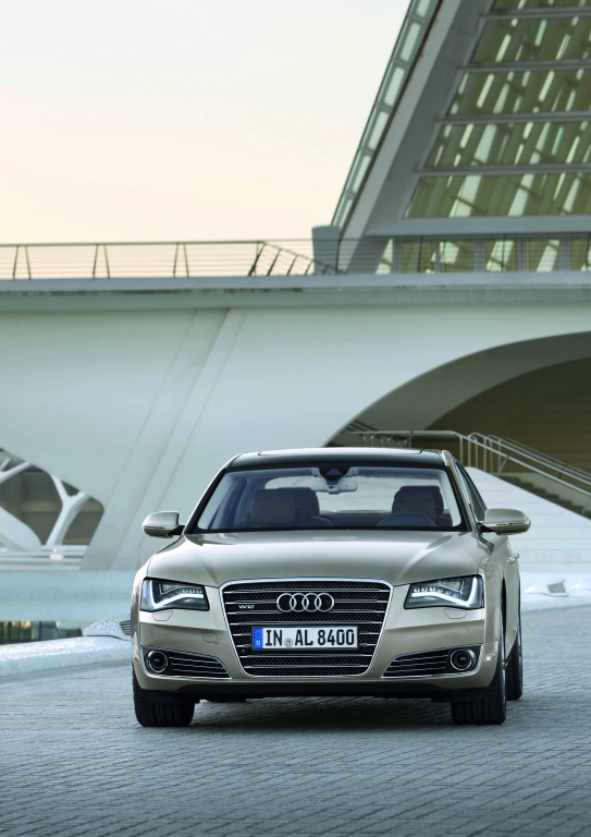 Vorstellung Audi A8 W12: Leistung rauf, Verbrauch runter