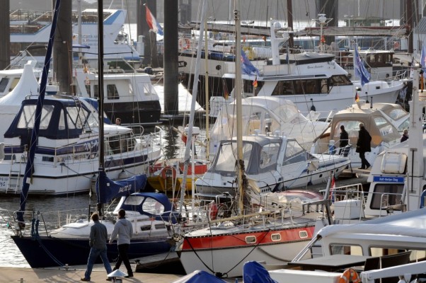 51. Internationale Bootsausstellung hanseboot 2010 mit Weltpremieren, Sonderschauen und Regatta der Meister