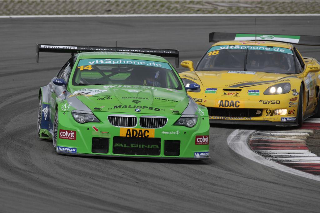 ADAC-Masters-Weekend mit Siegen für BMW, Aston Martin und Ginetta