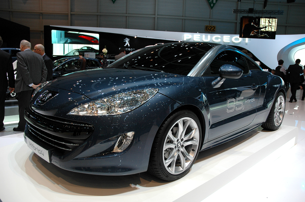 Autos von morgen: Peugeots Kompaktsportler-Studie RCZ Hybrid4. 