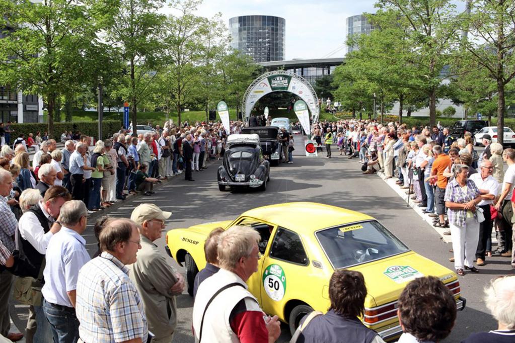 Bei der Rallye Hamburg-Berlin-Klassik sind in diesem Jahr 180 Teilnehmer an den Start 