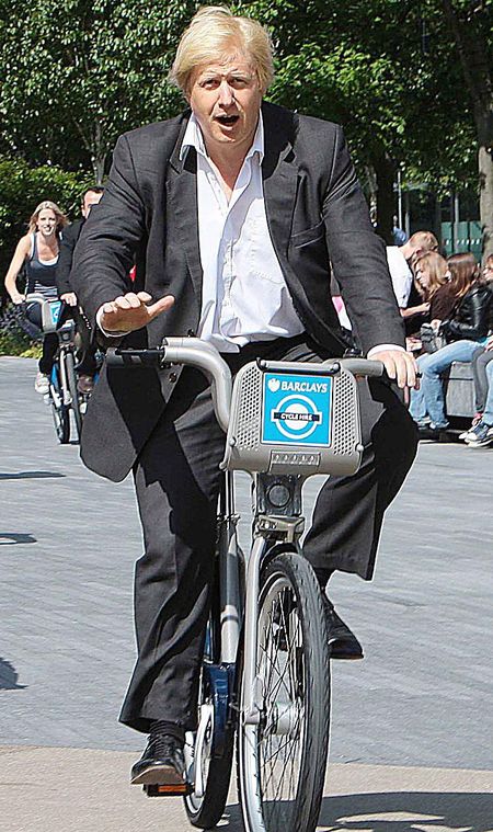Boris Johnson auf seinem Miet-Fahrrad, Foto von: Londo Evening Standard