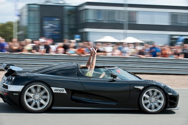 Charity Challenge: Fahrten im Luxus-Sportwagen für den guten Zweck