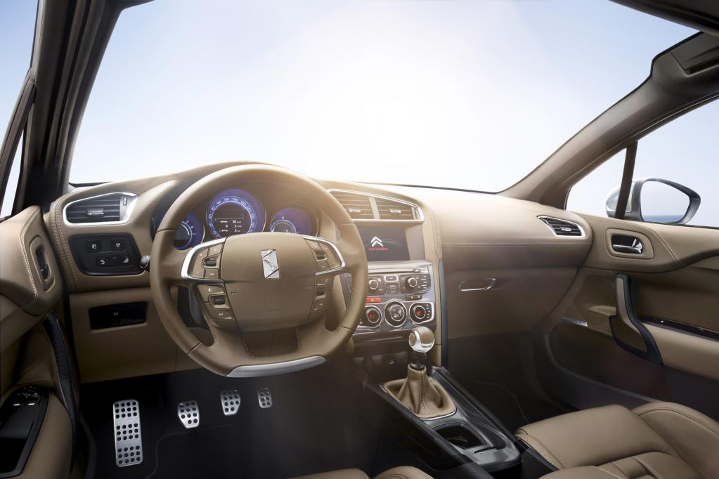 Citroen DS4 - Edel-Kompaktwagen im Coupé-Stil 