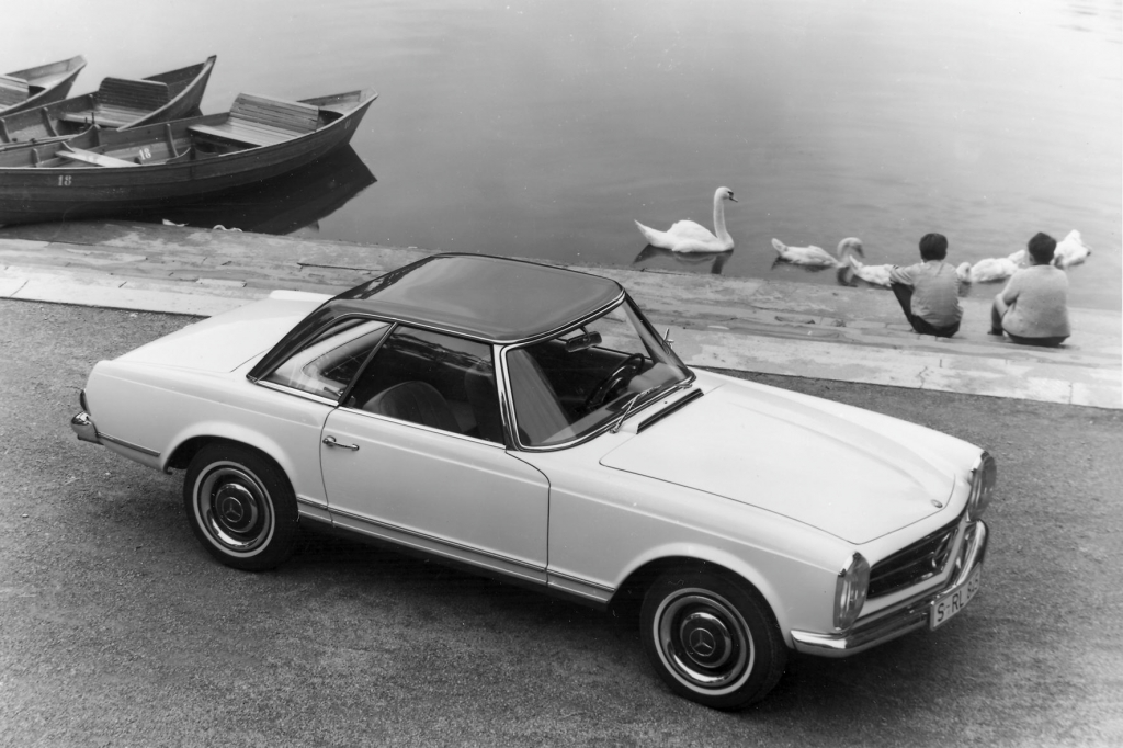 Das Pagodendach des Mercedes SL gab ihm seinen Spitznamen. 