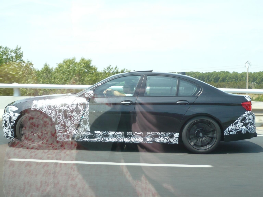 Erwischt: BMW 5er M Erlkönig – In Geschwaderfahrt nach Spanien