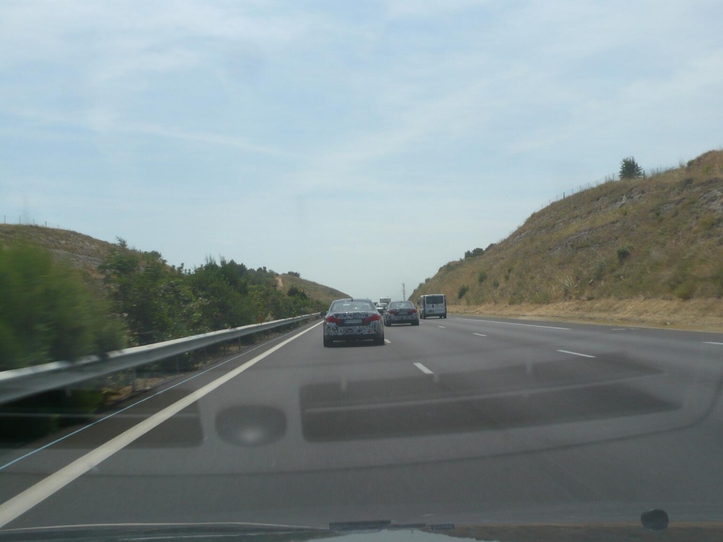 Erwischt: BMW 5er M Erlkönig – In Geschwaderfahrt nach Spanien