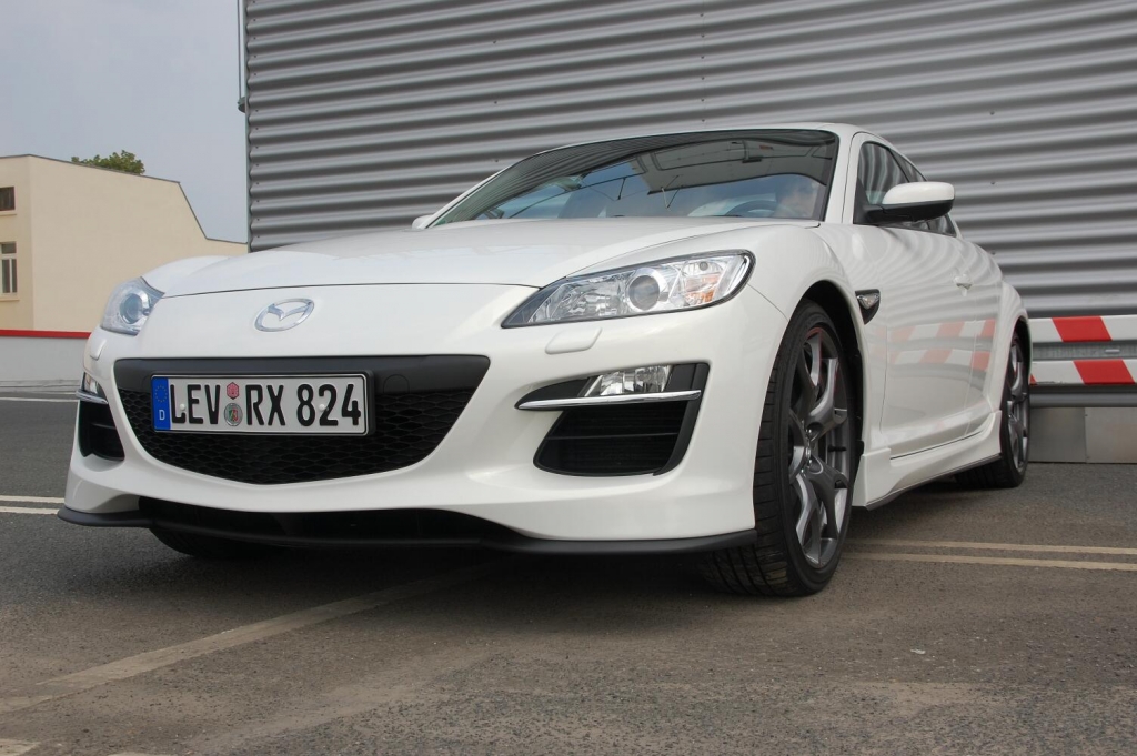 Fahrbericht Mazda RX-8: Entschlossen wankelmütige 231 PS